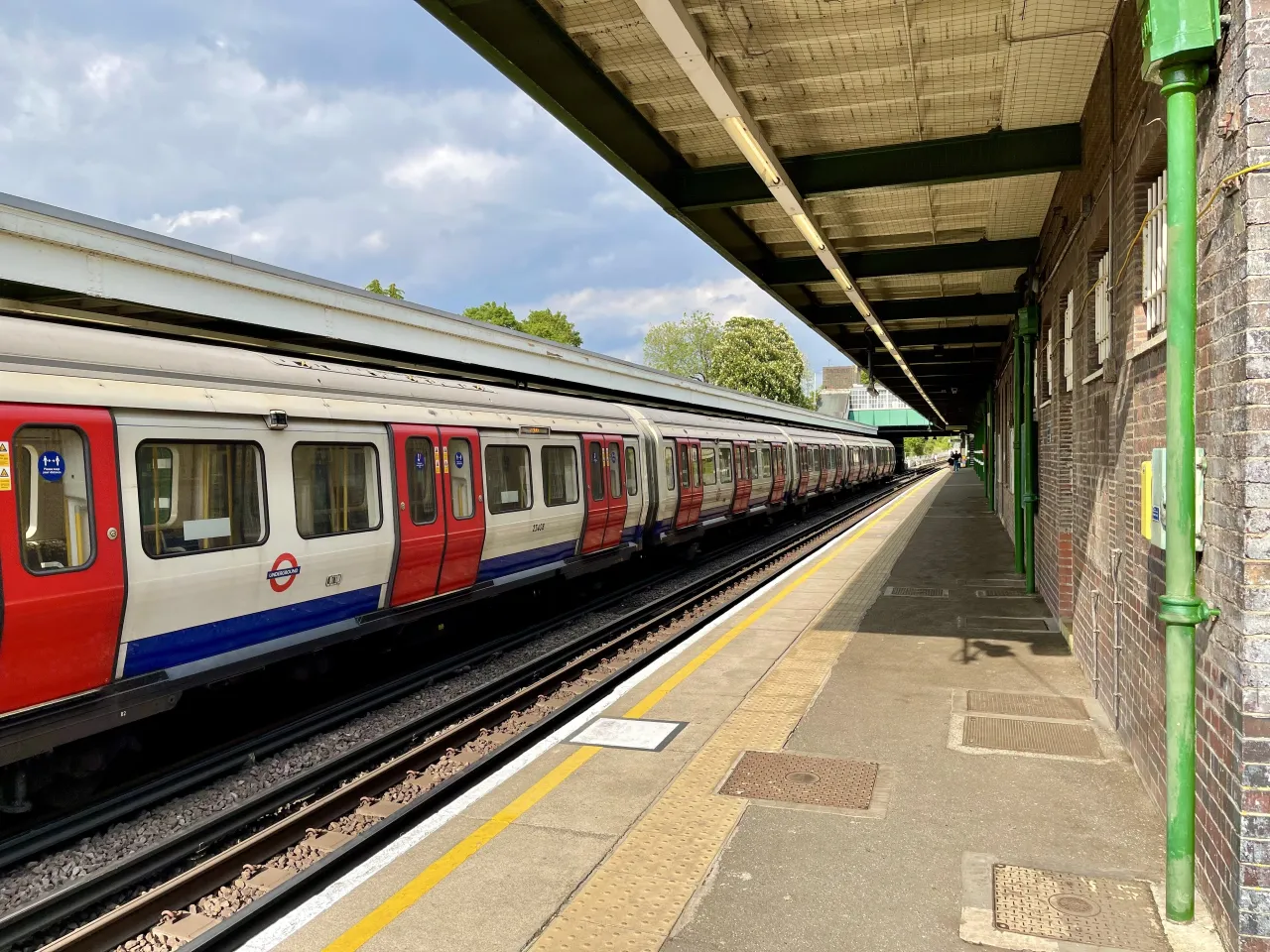 District line train at Hornchurch Underground station, near Ardleigh Green