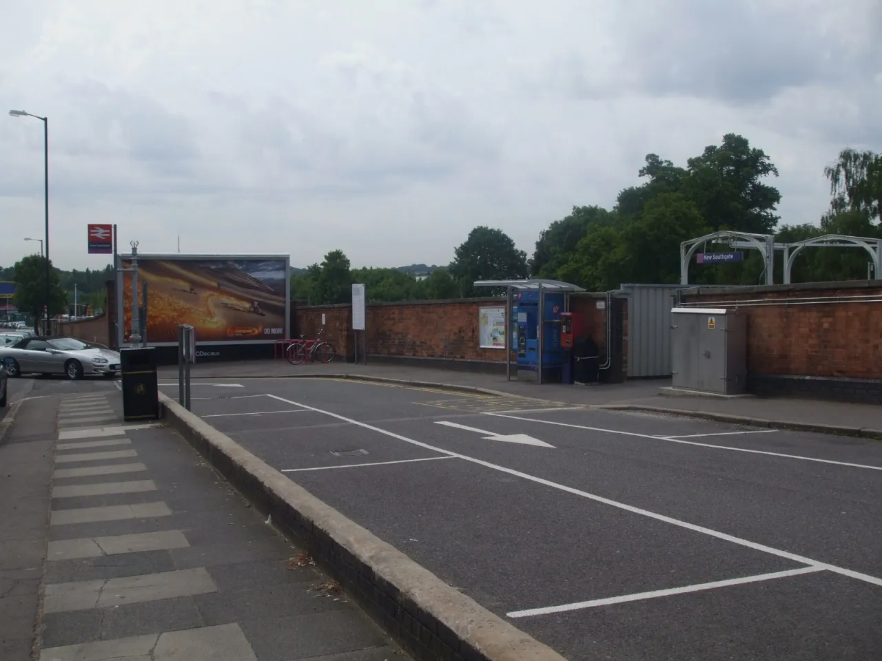 The footbridge over New Southgate railway station, near Arnos Grove