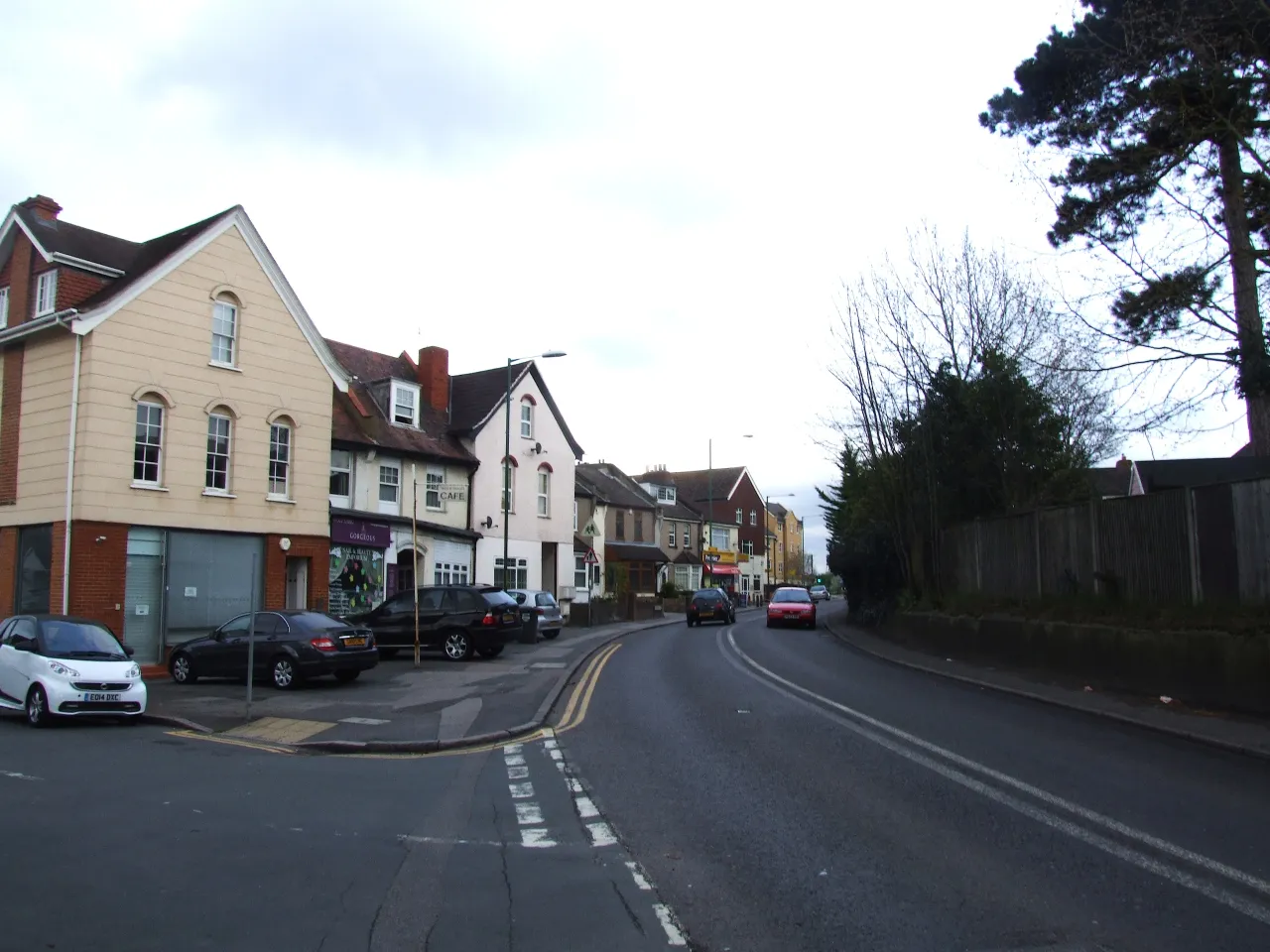 Houses along Old Bexley Lane in Bexley Village