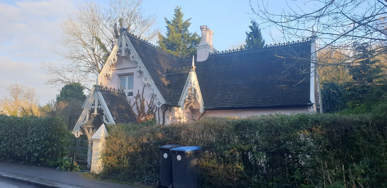 Former gatehouse at Whitewebbs Park, near Bulls Cross, Enfield