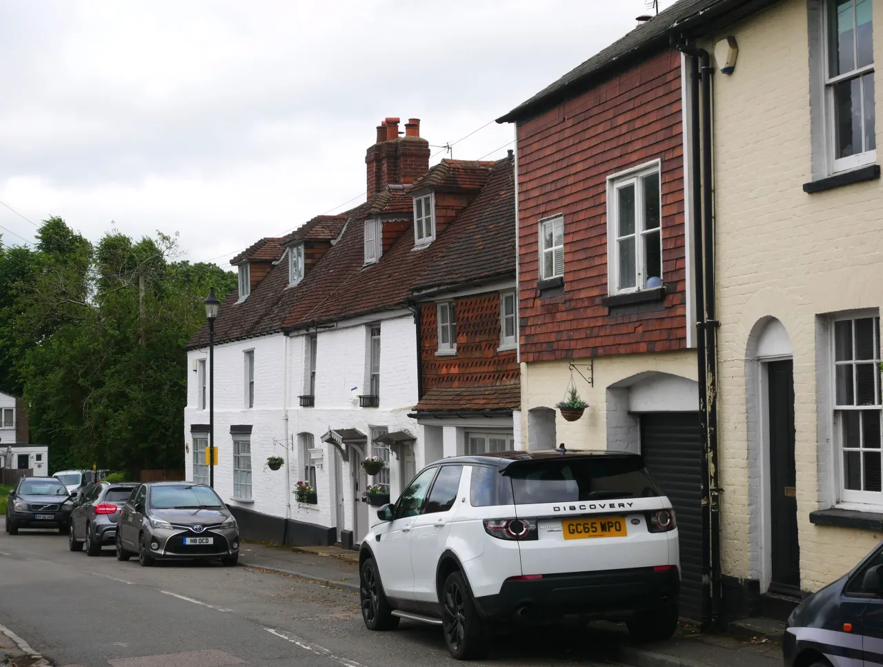 Historic houses along Church Road in Chelsfield village
