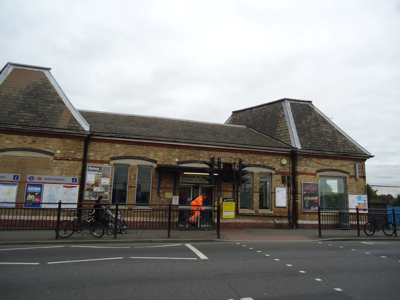 Southall railway station building, near Dormers Wells