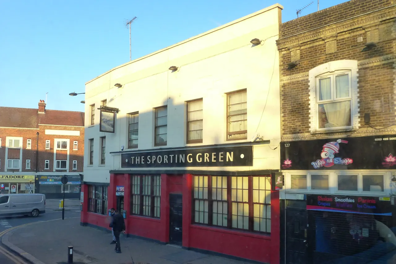 The Sporting Green pub on Hertford Road, Enfield Wash