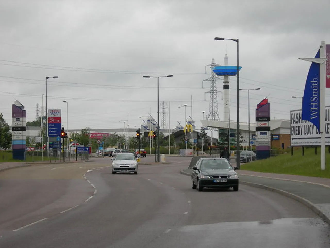Armada Way approaching the Gallions Reach retail and DLR area