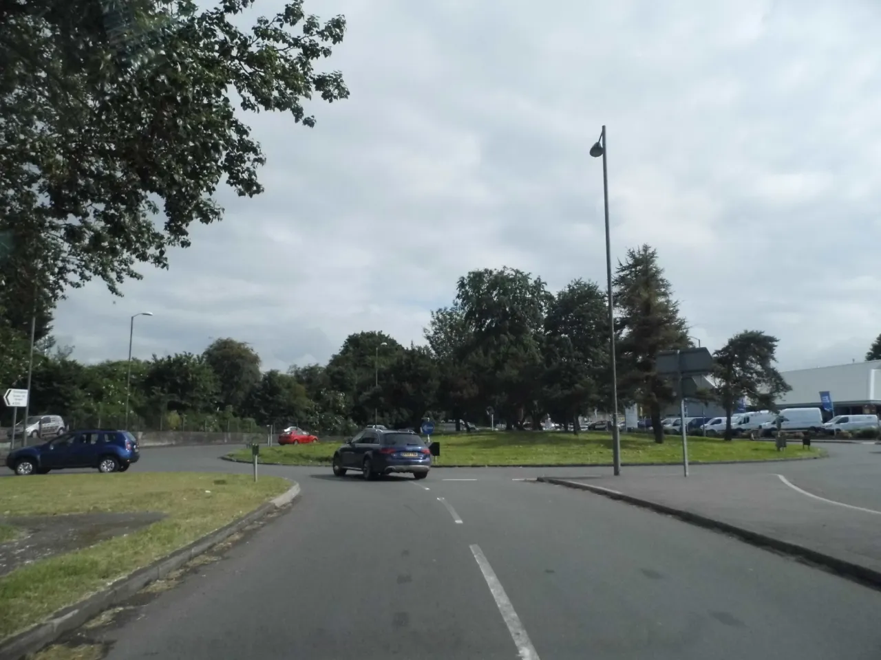 The roundabout on Farnborough Way in Green Street Green