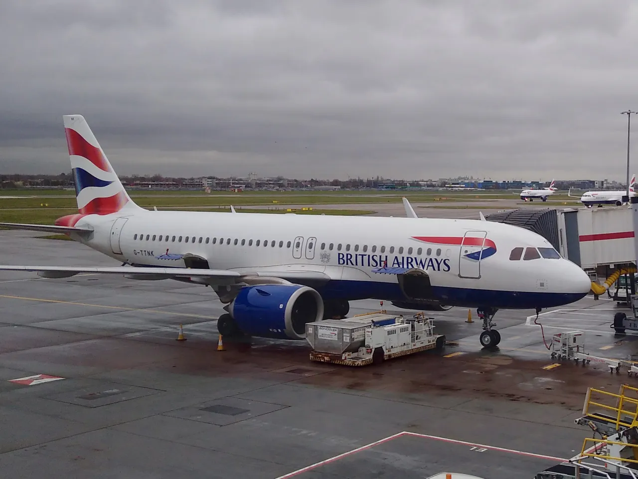 British Airways aircraft on the stand at Heathrow Terminal 5