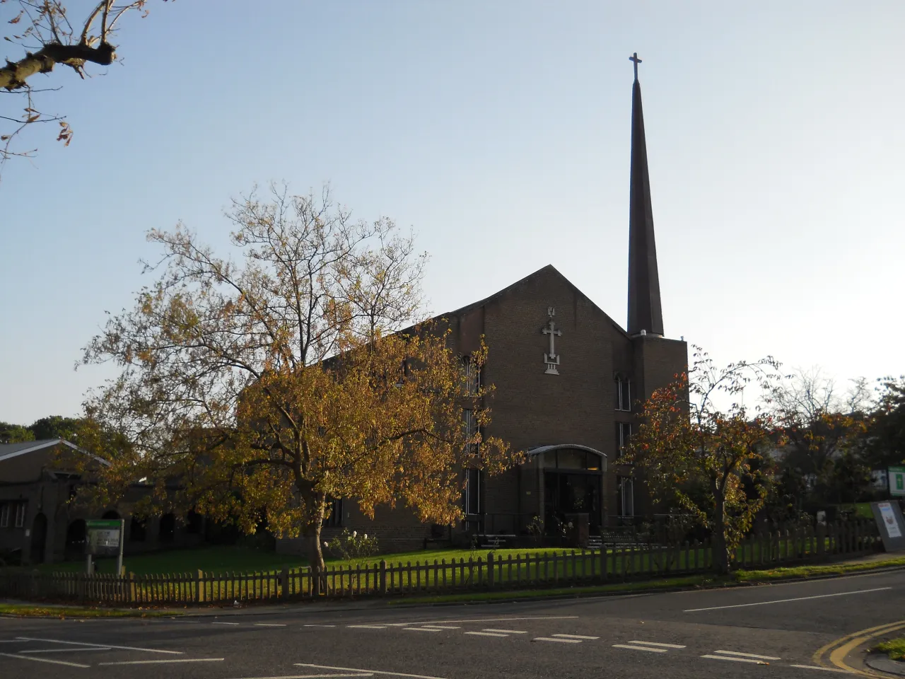 St Thomas's Church on Prince George Avenue, Oakwood, in autumn
