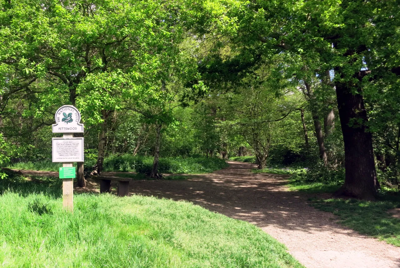 The London Loop footpath running through Petts Wood