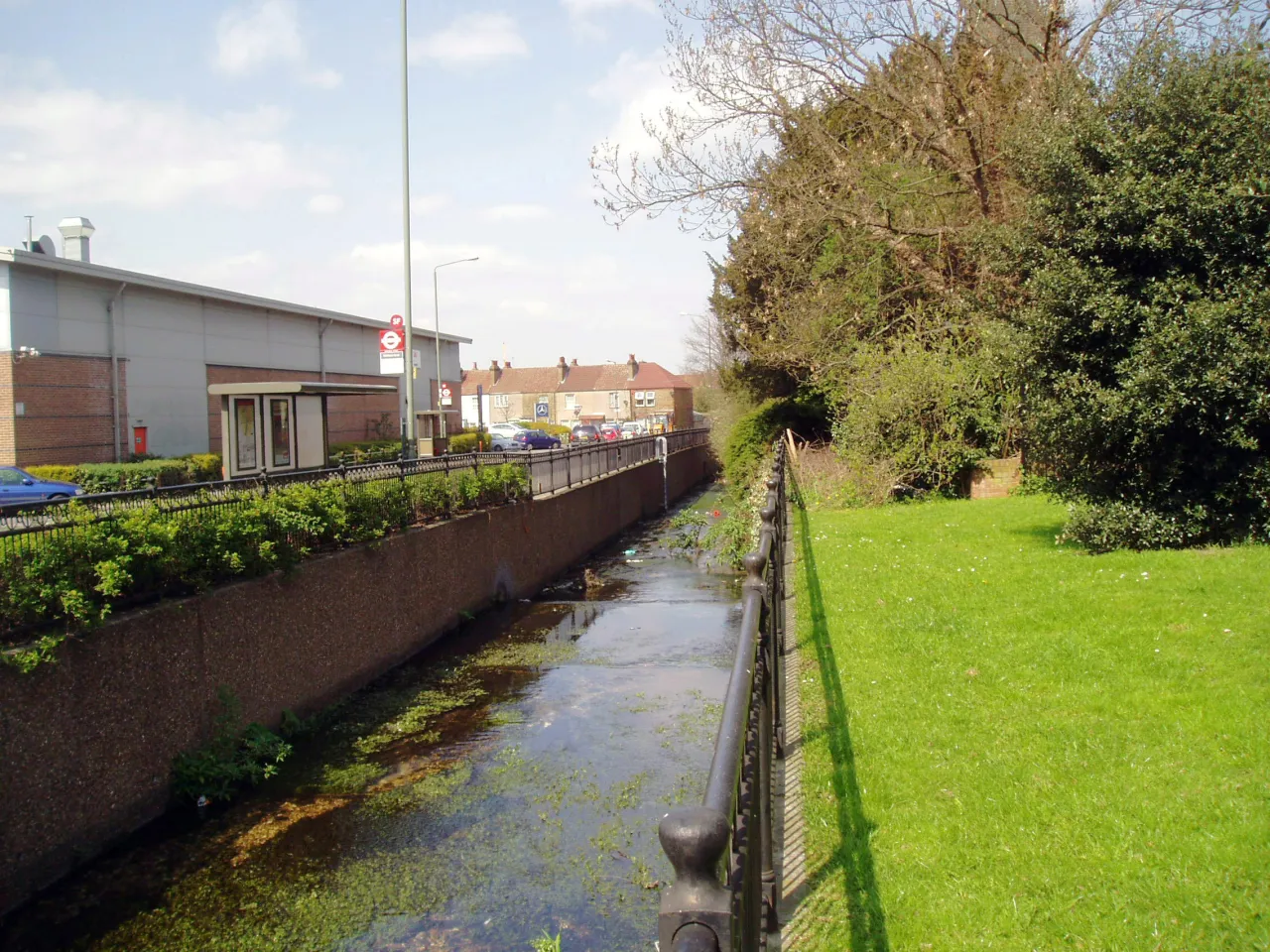 The River Cray flowing through St Mary Cray