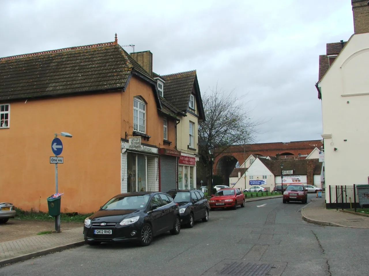 High Street shops and parked cars in St Mary Cray