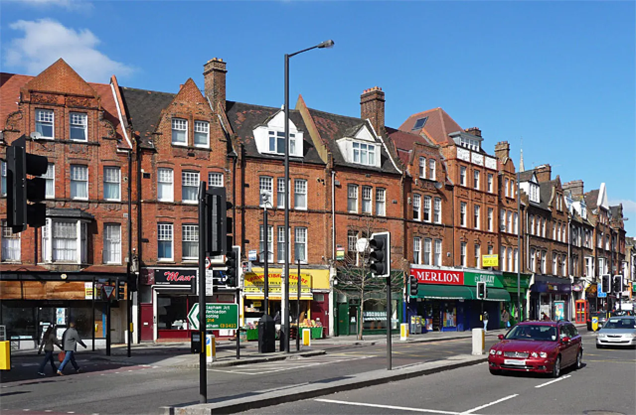 Shops on a southern stretch of Streatham High Road